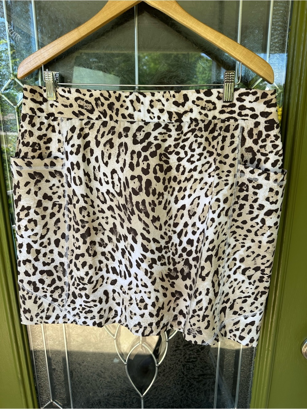 Chicos Zenergy Nena Animal Skort Size 12 Cheetah Leopard White Shorts Pockets